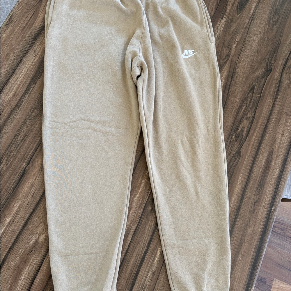 Nike Men’s Beige Joggers